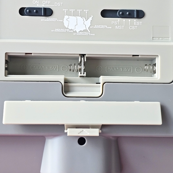 NEW Fisher Scientific Atomic Radio Controlled Clock Thermometer Satellite Signal - Picture 12 of 15